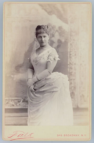 Emma Thursby (1845-1931) (b  /  w photo)