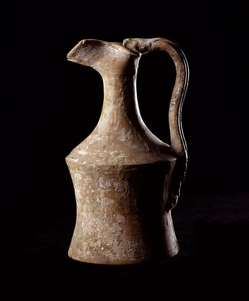 Etruscan civilization: terracotta oinochoe from a tomb of Poggio Sala