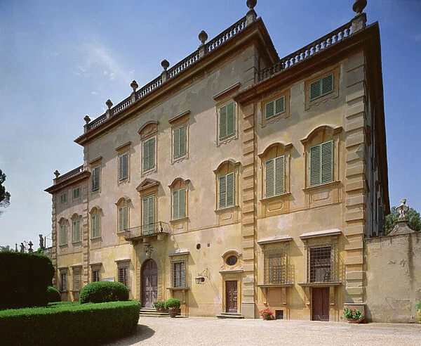 Facade of Villa La Pietra (photograph)