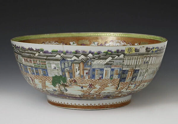 Famille verte hong bowl, Qianlong Dynasty, c. 1785 (hard paste porcelain)