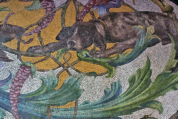 Floor depicting a hunting dog (mosaic)