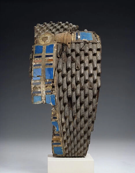Fragment of a royal wig sculpted in wood, 18th-19th Dynasty, c