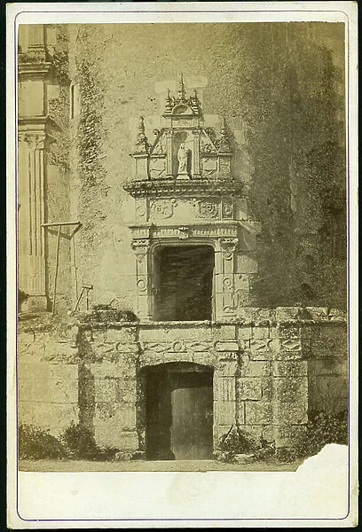 France, Centre, Indre et Loire (37), Chenonceaux: Chateau de Chenonceau, the gate of the keep of Chenonceau, 1865