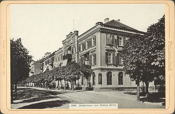 Franzensbad (Collection Stengel, c 1900). Franti┼íkovy Lazn─ø: Parkstrasse mit British Hotel (b  /  w photo)