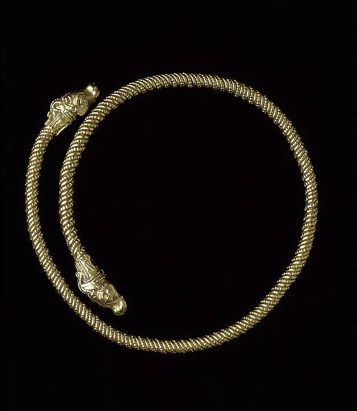 Gold bracelet with antelope heads, 2nd century BC (gold, filigree)