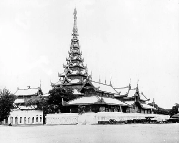 The Great Audience Hall at the Kings Palace, Mandalay, c. 1890 (b  /  w photo)