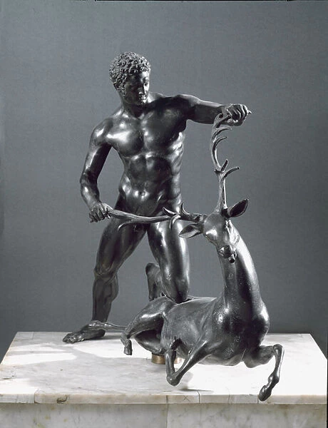 Greek antiquite: 'Hercules killing a deer'Group sculpted bronze after a Greek orginal of Lysipe. found in Torre del Greco (Naples). Palermo, Museo Archeologico Nazionale