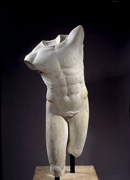 Greek antiquite: marble disco torso. 1. 23 m Paris, Louvre Museum