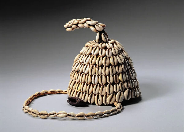 Hat (shells & bone) (see also 181647)