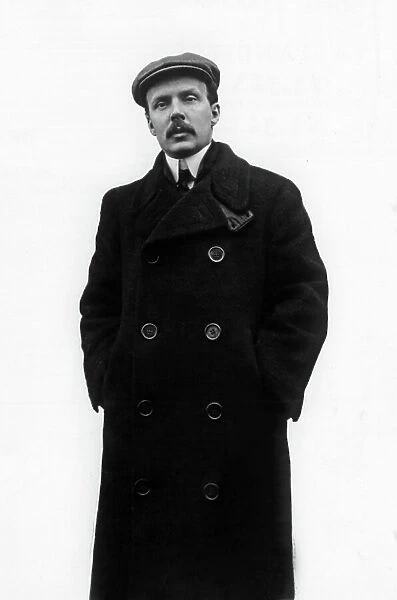 Henri Farman (1874-1958) pionneer in airplane, c. 1905