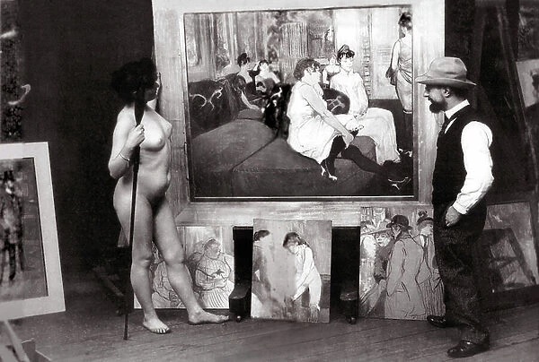 Henri de Toulouse-Lautrec in his studio, 1895 (b / w photo)