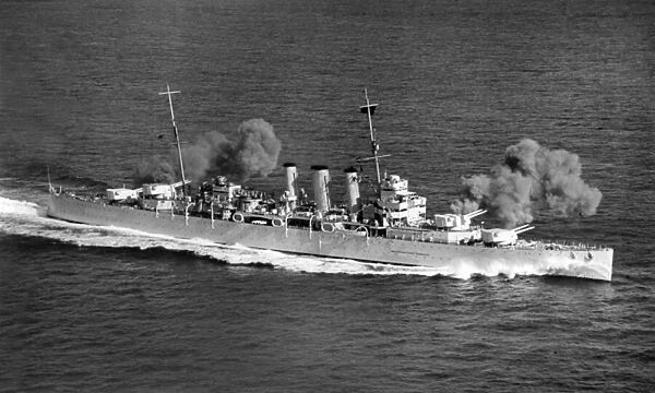 HMS Devonshire in the Mediterranean Sea, 1939 (b  /  w photo)
