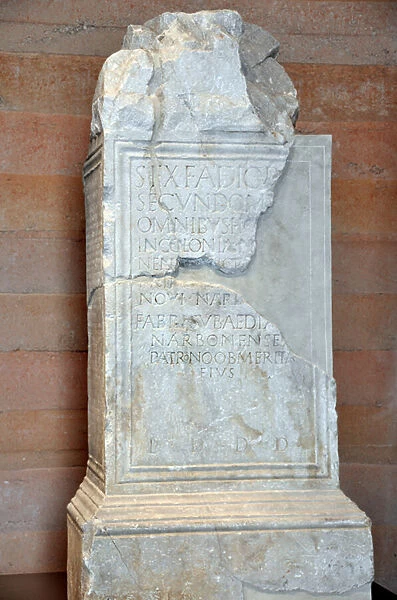 Honorary monument to Sextus Fadius Secundus Musa. 149 (marble)