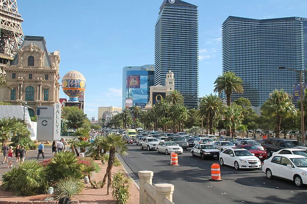 Hotels and casinos along the Strip, Las Vegas, Nevada, USA, 2012 (photo)