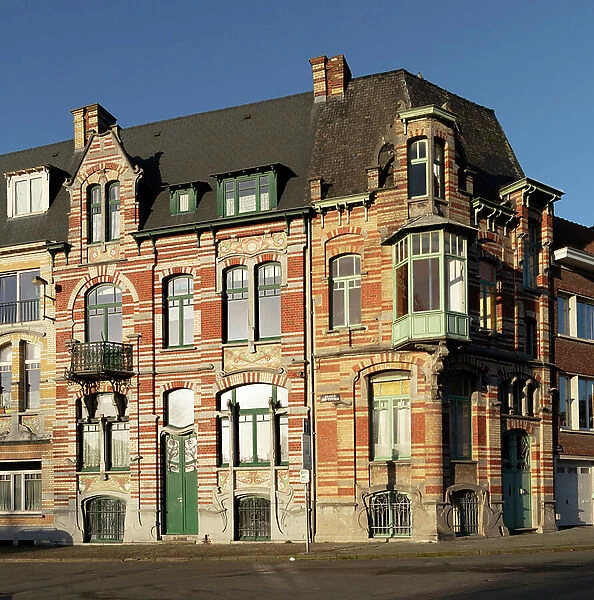 House facades, architect Gustave Strauven, Felix Strauven, 1904, art-deco, graffiti