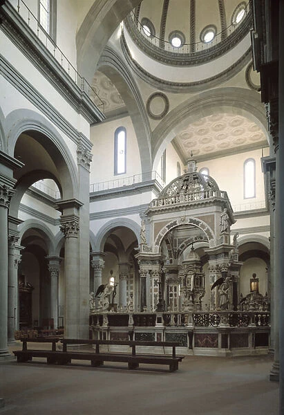 Interior view of the church of Santo Spirito, major altar by Giovanni Caccini (1599-1608) (Interior view of the church of Santo Spirito, the main altar by Giovanni Caccini, Florence) Italy