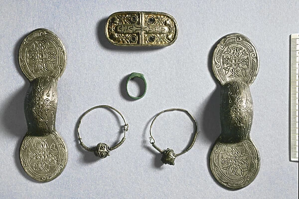 Jewellery from Camon, Amiens, Somme, Carolingian, 7th-10th century (silver