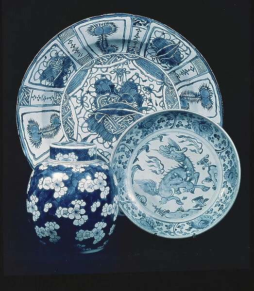 Kraak porcelain serving dish, Wan Li period (1573-1619); provincial dish, early 16th century; blue and white porcelain ginger jar, K'ang Hsi period (1662-1722)