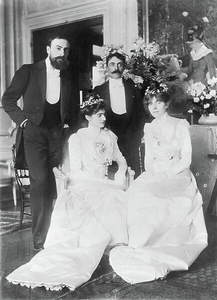 L-R: Ernest Rouart (1874-1942) and his wife Julie Manet (1878-1967), Paul Valery (1871-1945) and his wife Jeannie Gobillard (1877-1970), on the day of their marriage, May 1900 (b / w photo)