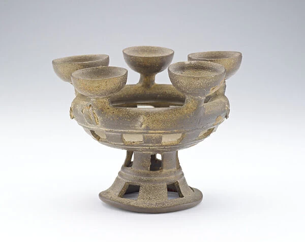 Lamp, late 5th century (unglazed stoneware)