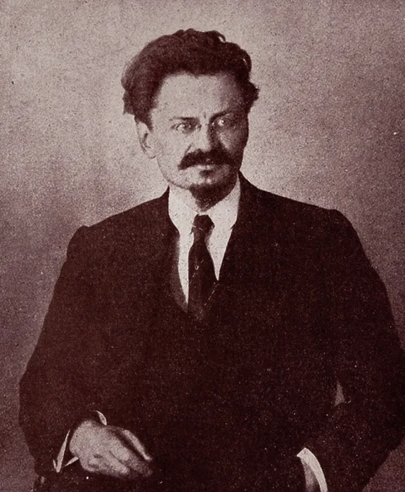 Framed Print : Leon Trotsky, 1918 Framed Print : Leon Trotsky, 1918