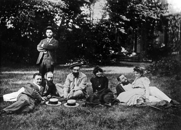 Les Nabis, at Natansons house in Villeneuve-sur-Yonne, France, c. 1898 (b  /  w photo)