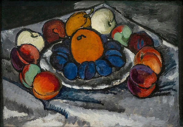Still Life. Fruits in a dish, 1910 (oil on canvas)