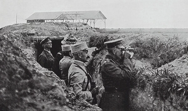 Lord Kitchener's Visit to the Western Front, August 1915 (b / w photo)