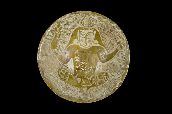 Lustre bowl, Iraq, Abbasid period, 9th century (earthenware with lustre over glaze)