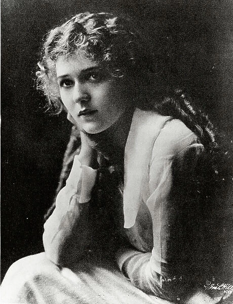 Mary Pickford, c. 1910s (b / w photo)