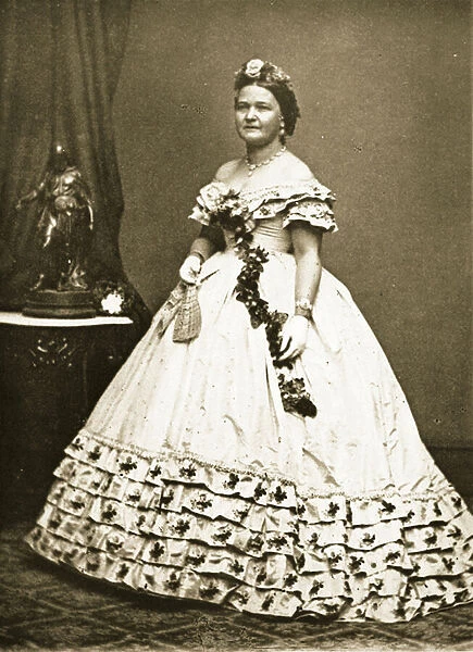 Mary Todd Lincoln, 1865 (b  /  w photo)