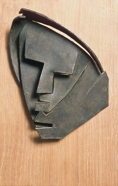 Mask of outline of Little Montserrat (bronze)