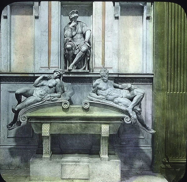 Medici chapel, grave memorial of Lorenzo de Medici, Italy, Florence, photo taken c. 1910 (photo)