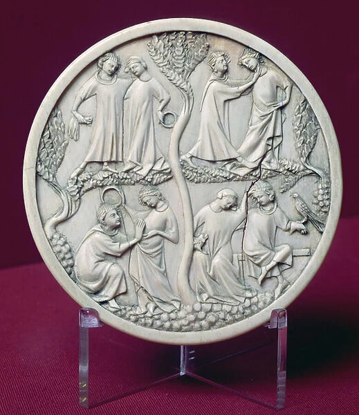Mirror case depicting courtly scenes, c. 1320-30 (ivory) (see also 170247)