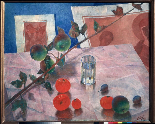 Nature morte en rose. (sur un coin de table, devant des gravures, un verre d eau, une branche de pommier, des prunes et des tomates). Peinture de Kuzma Sergeyevich Petrov Vodkin (Petrov-Vodkin) (Kouzma Petrov Vodkine) (Petrov-Vodkine) (1878-1939)