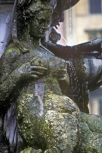 Neptune Fountain, Piazza Maggiore, Bologna (photo)