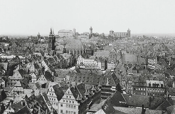 Nuremberg from the tower of the Lorenzkirche (b / w photo)