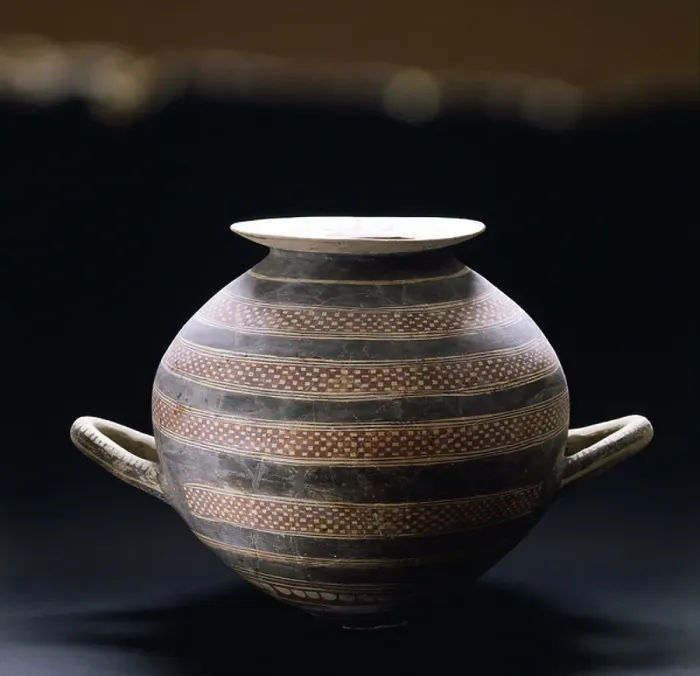 Framed Print : Olla decorated with geometric pattern, Peucetian pottery, Apulia, Italy, Peucetian Civilization, 4th-3rd Century BC Framed Print : Olla decorated with geometric pattern, Peucetian pottery, Apulia, Italy, Peucetian Civilization, 4th-3rd Century BC