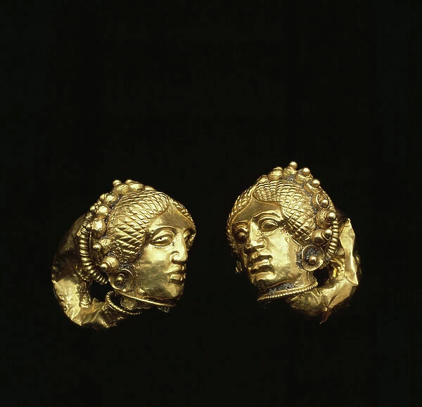 Pair of earrings with female heads, mid-5th century BC (gold)