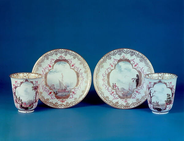 Pair of Meissen beakers and saucers, in the style of Johann Gregor Herold (1696-1775), c. 1728 (ceramic)