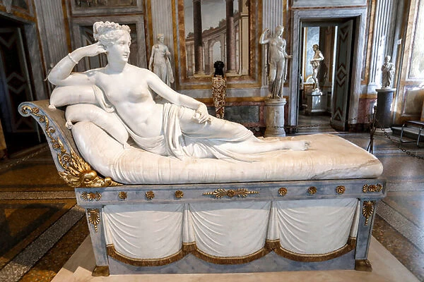 Paolina Borghese Bonaparte as venus victrix, 1804- 1806. carrara marble