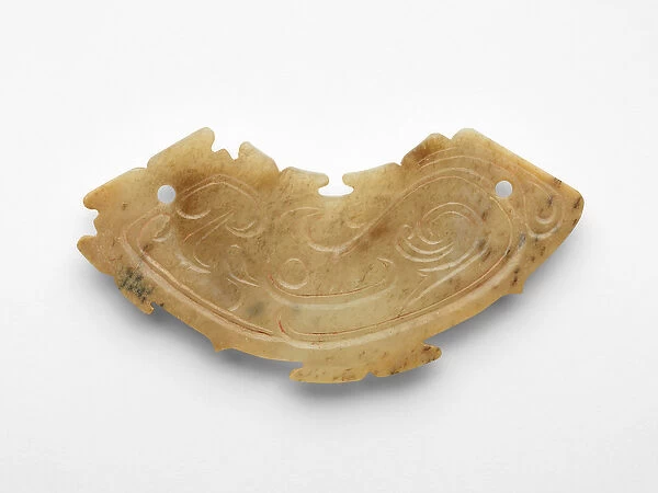 Pendant (pei) in the form of a bird, 10th century BC (jade, nephrite)