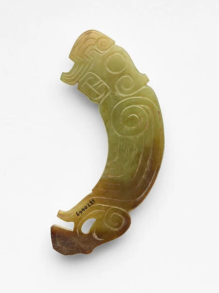 Pendant (pei) in the form of a bird, c. 1000-900 BC (jade, nephrite)