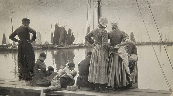 Photograph from Travels in Europe and North Africa, 1910 (b / w photo)