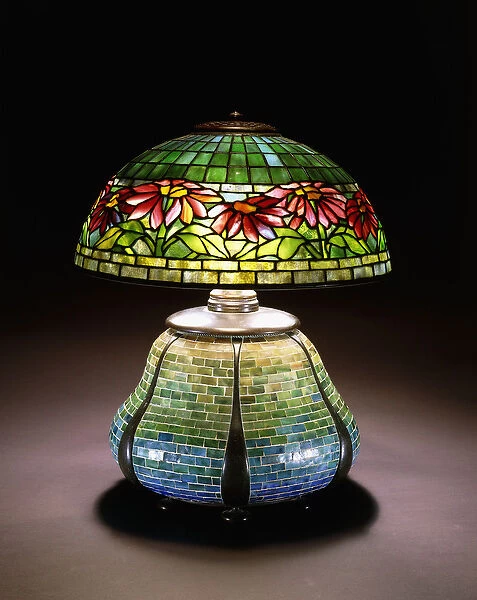 A Poinsettia leaded glass table lamp, c. 1902-1932 (leaded glass, mosaic