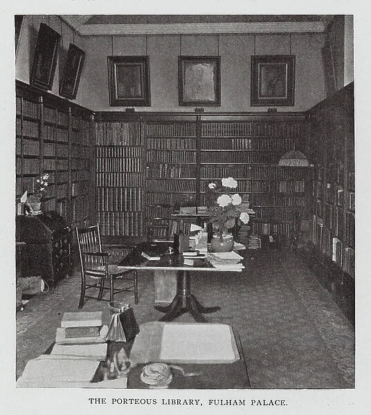The Porteous Library, Fulham Palace (b / w photo)