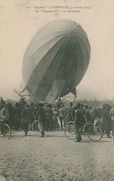 Postcard of a Zeppelin at Luneville, sent in 1913 (b  /  w photo)