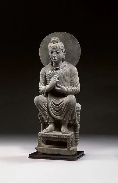 Rare figure of Buddha Shakyamuni, Gandhara Region, 2nd  /  3rd century (grey schist)