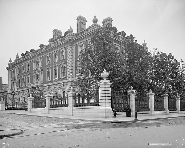 Residence of Andrew Carnegie, New York, c. 1903 (b  /  w photo)