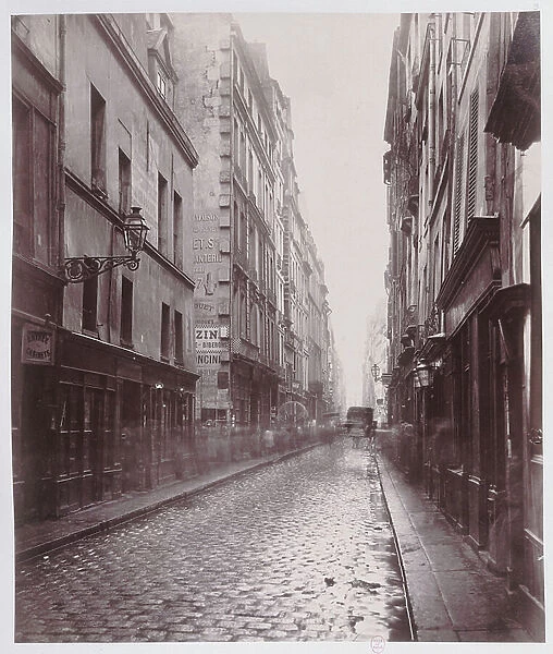 Rue de Gravilliers, from the rue du Temple, Paris, 1865-68 (b / w photo)